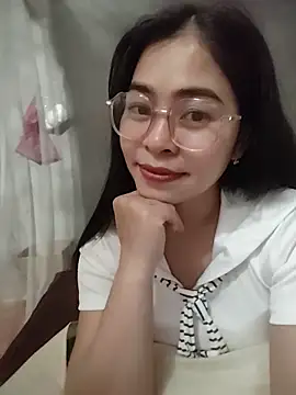 Snapshot of Bamboo-niee123 chatting on May 2026 04:47:02 PM Bamboo-niee123 online show from May 2026 04:47:02 PM