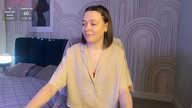 R I N A online show from November 2025 01:30:01 AM