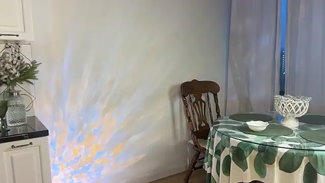 Lisa Graham online show from December 2025 05:46:01 AM