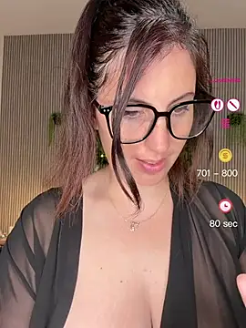 Snapshot of MysteryGirl__ chatting on May 2026 07:16:02 AM MysteryGirl online show from May 2026 07:16:02 AM