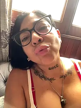 Snapshot of solmorochia chatting on December 2025 04:12:02 PM solmorochia online show from December 2025 04:12:02 PM