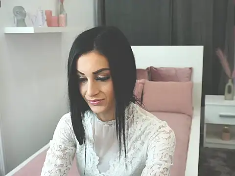 Snapshot of Sofiaa_Baker chatting on November 2025 12:23:02 PM Sofiaa Baker online show from November 2025 12:23:02 PM