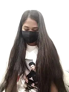 Green LaDY66 online show from November 2025 02:21:01 AM