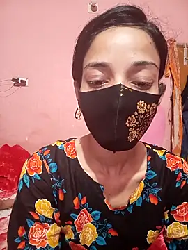 Green LaDY66 online show from April 2026 08:53:01 PM