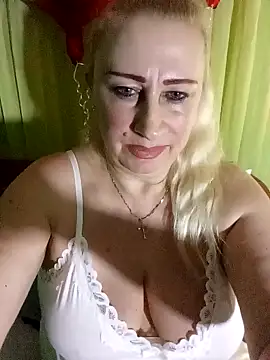 Esenia505 online show from February 2026 04:14:02 PM