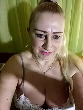 Esenia505 online show from February 2026 05:28:02 AM