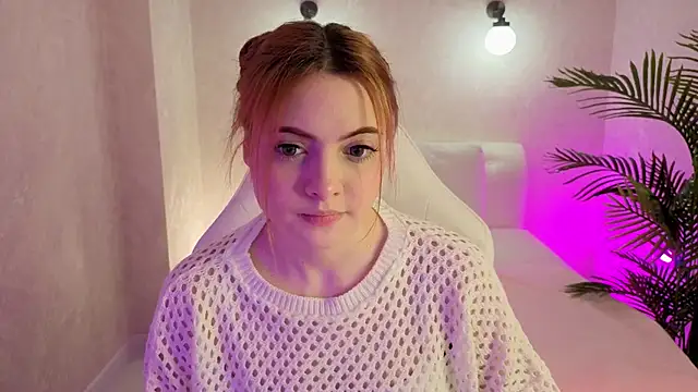 Daniela Saules online show from November 2025 09:30:01 AM