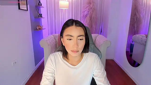 Snapshot of MelodyVega_ chatting on November 2025 12:48:01 PM MelodyVega online show from November 2025 12:48:01 PM