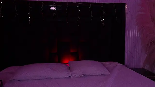 Snapshot of LilithLuxorr chatting on January 2026 02:33:01 PM LilithLuxorr online show from January 2026 02:33:01 PM