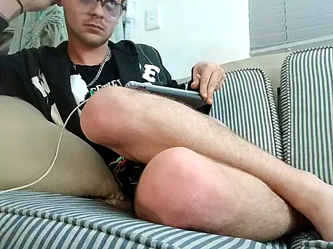 THOMMONSTER5299 online show from November 2025 09:52:02 PM