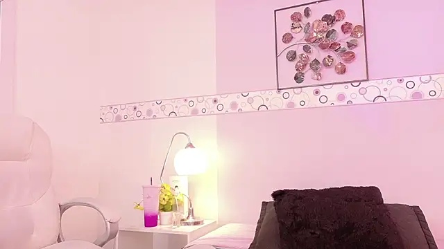 Alanagh  online show from January 2026 04:04:02 AM