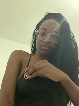 Valeriaaa20 online show from April 2026 01:47:02 AM