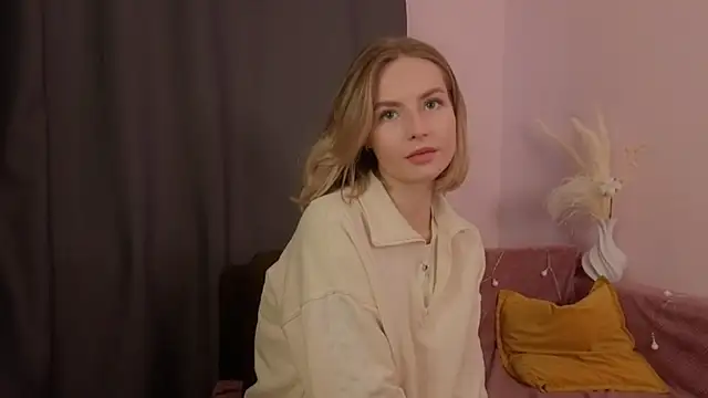 Snapshot of BaileyBernos chatting on November 2025 09:32:01 AM BaileyBernos online show from November 2025 09:32:01 AM