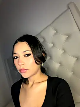 Snapshot of isabella-montes chatting on November 2025 03:27:02 AM isabella-montes online show from November 2025 03:27:02 AM