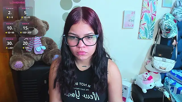 Emma boo online show from December 2025 02:24:02 PM