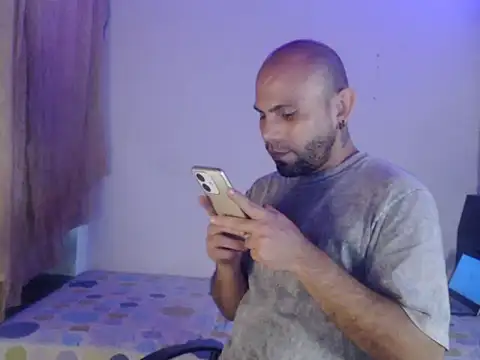 marek secrett online show from November 2025 08:41:02 PM