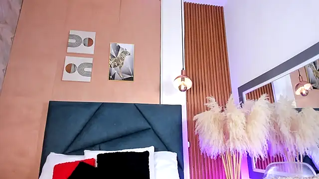 Ivy Spicy online show from April 2026 08:09:01 PM