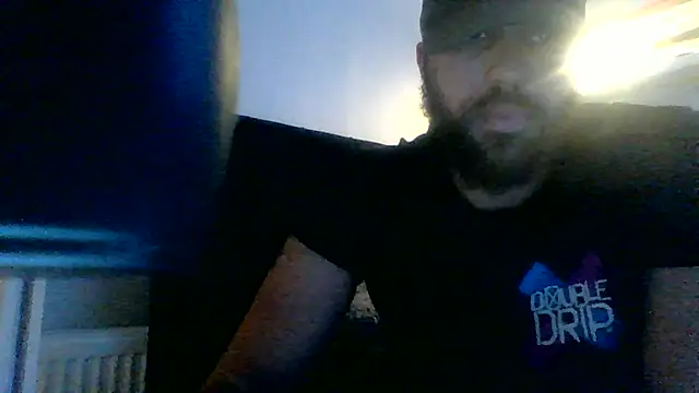 Snapshot of solid_spun chatting on November 2025 03:54:01 PM solid spun online show from November 2025 03:54:01 PM