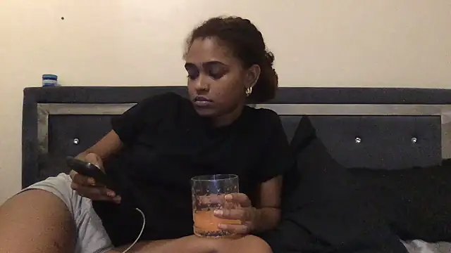 Coffeesyrup69 online show from November 2025 02:28:01 AM