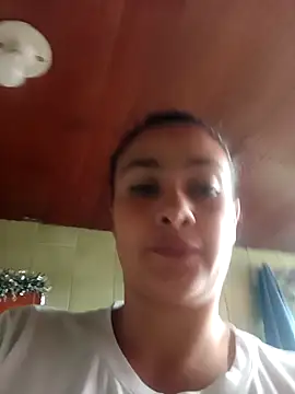 Isa-Giraldo online show from November 2025 07:35:02 PM