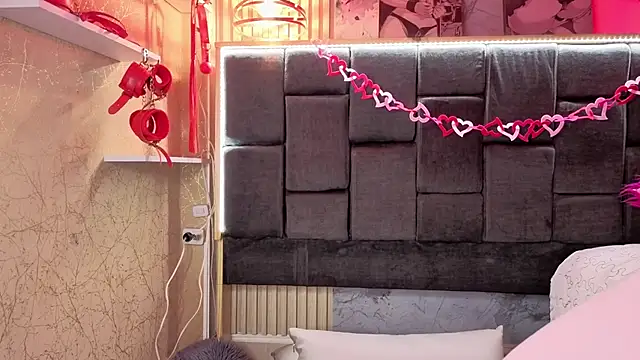 Im-Lola online show from February 2026 09:43:01 PM