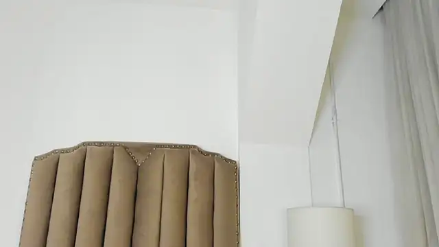 Snapshot of roxana_scott1 chatting on February 2026 03:46:02 AM roxana scott1 online show from February 2026 03:46:02 AM