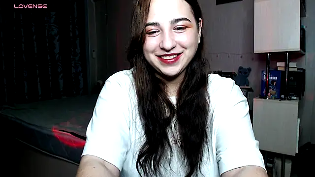 erica  mills online show from November 2025 09:28:01 PM