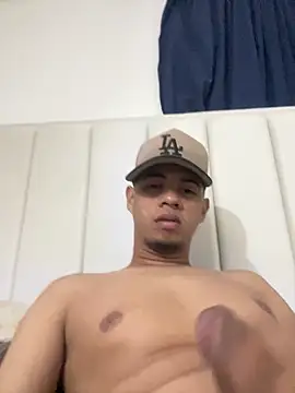 Snapshot of Alexelvergon2 chatting on October 2025 08:05:02 AM Alexelvergon2 online show from October 2025 08:05:02 AM