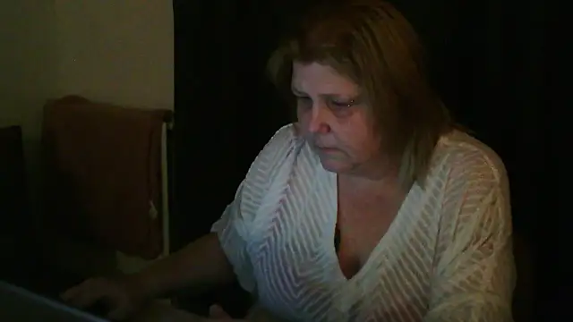 Sylviastar46 online show from February 2026 10:19:01 PM