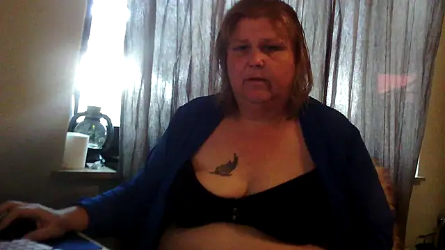 Snapshot of Sylviastar46 chatting on June 2026 03:34:02 PM Sylviastar46 online show from June 2026 03:34:02 PM