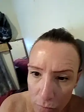 Snapshot of Karebearz1 chatting on March 2026 12:42:02 PM Karebearz1 online show from March 2026 12:42:02 PM