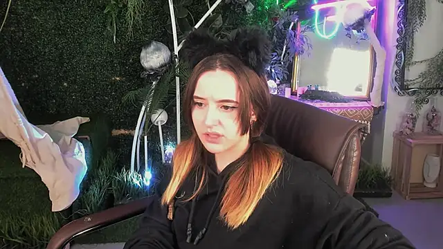 Snapshot of IreneBailey chatting on November 2025 09:07:02 AM IreneBailey online show from November 2025 09:07:02 AM