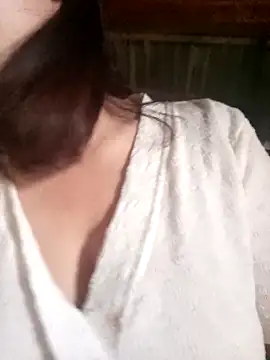 julybe online show from April 2026 11:54:01 PM