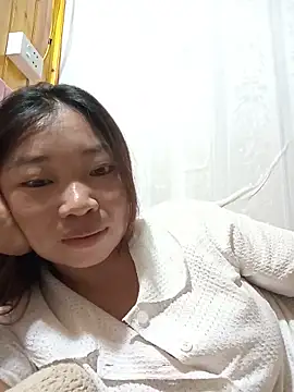 Snapshot of julybe chatting on June 2026 06:48:02 AM julybe online show from June 2026 06:48:02 AM