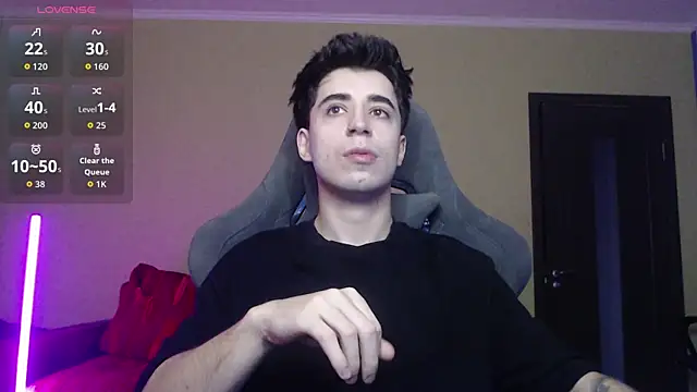 Yofukashii online show from November 2025 09:09:02 AM