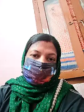 pujapujarrrr online show from October 2025 03:58:01 PM