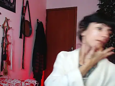 Snapshot of CarrieBurton chatting on November 2025 02:30:01 PM CarrieBurton online show from November 2025 02:30:01 PM