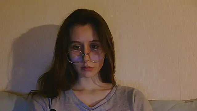 Snapshot of PurpyKam chatting on November 2025 05:46:02 PM PurpyKam online show from November 2025 05:46:02 PM