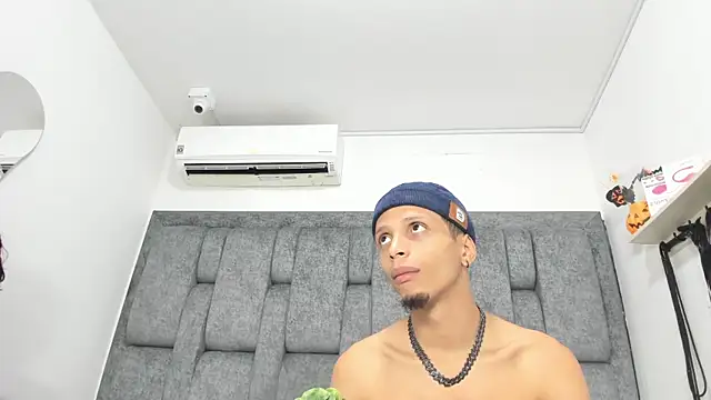 DamianandEva online show from December 2025 12:54:01 PM