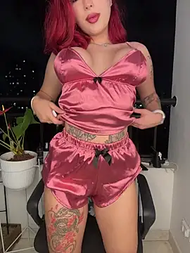 Raven DeVille online show from November 2025 01:05:01 AM