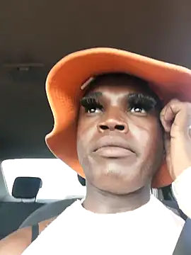 Lucile Carrie online show from March 2026 02:14:02 PM