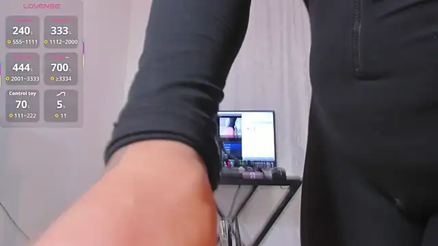 Natural BIGASS Nina online show from April 2026 08:00:02 PM