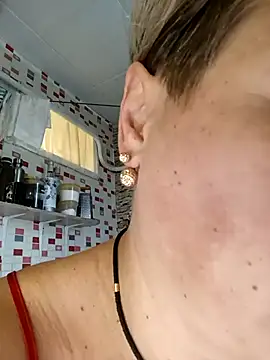 MilkySky online show from November 2025 10:18:01 AM