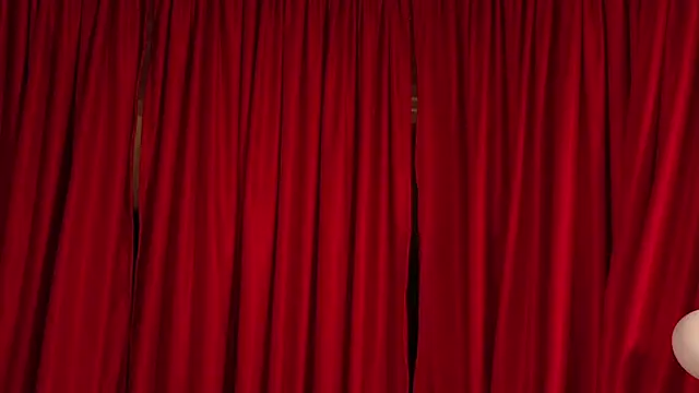 VictoriaNova  online show from April 2026 05:10:02 PM