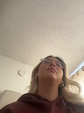 Elina Hills online show from March 2026 05:31:02 PM