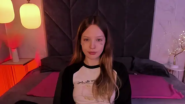 Snapshot of Iris_Fresh chatting on December 2025 08:49:02 PM Iris Fresh online show from December 2025 08:49:02 PM