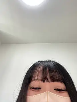 Snapshot of emiri_da_nyan chatting on June 2026 06:11:02 AM emiri da nyan online show from June 2026 06:11:02 AM