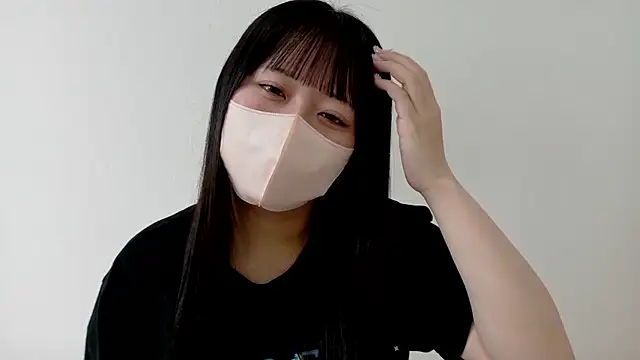 Snapshot of emiri_da_nyan chatting on June 2026 03:13:01 AM emiri da nyan online show from June 2026 03:13:01 AM