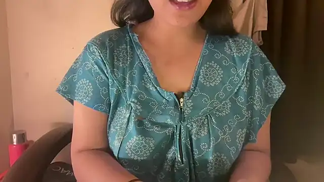 Snapshot of Shilpa_7 chatting on April 2026 07:08:02 PM Shilpa 7 online show from April 2026 07:08:02 PM