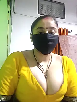 Hot dolls online show from October 2025 06:52:02 PM